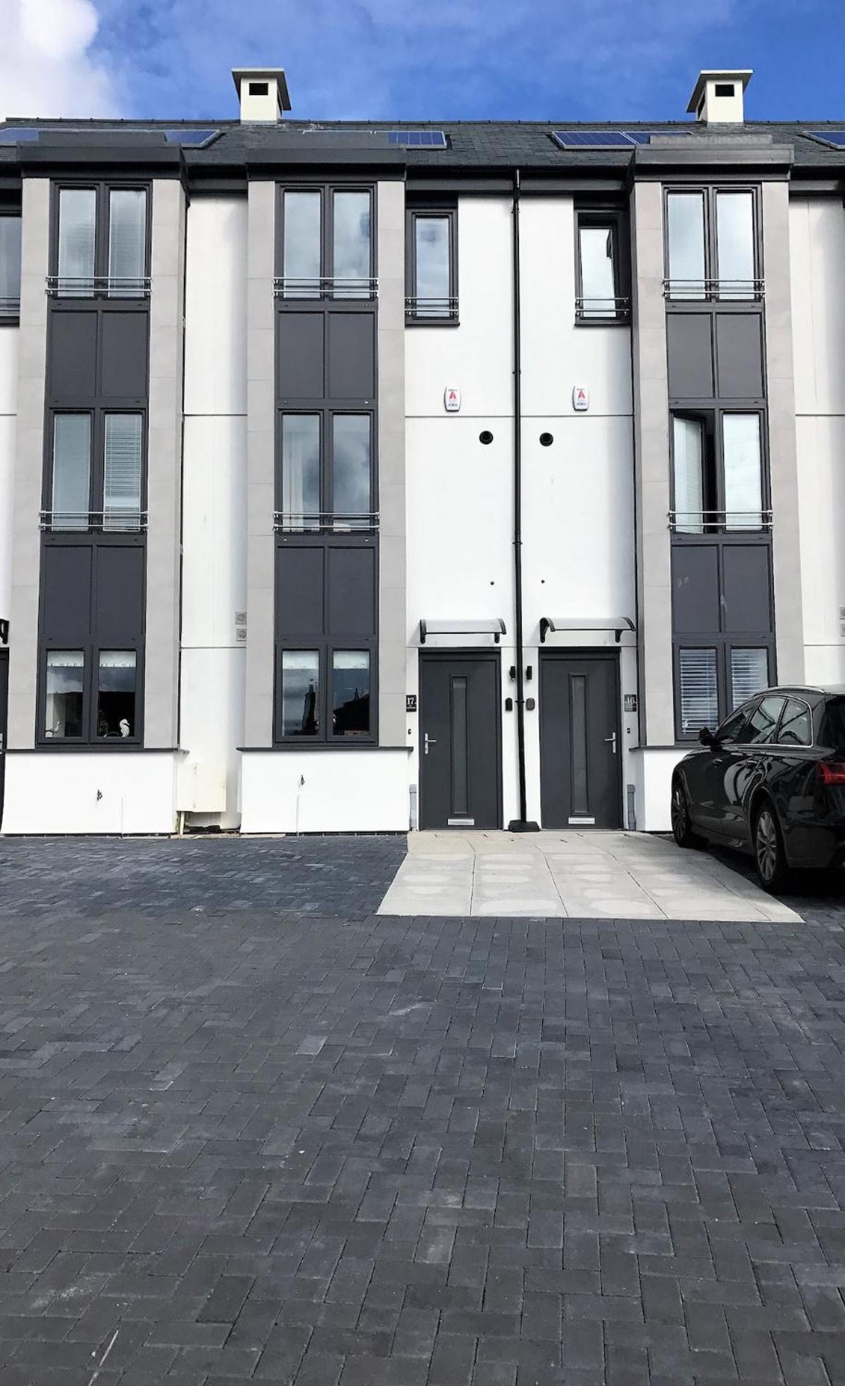 Luxury 3-Bed House, Beach 300M, Sleeps 6, Parking Newquay  Exterior photo