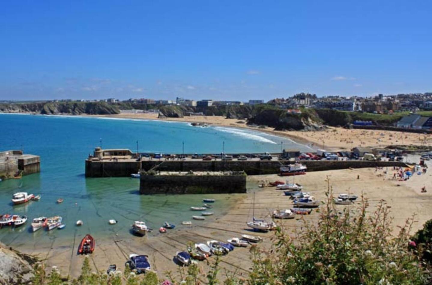 Luxury 3-Bed House, Beach 300M, Sleeps 6, Parking Newquay  Exterior photo